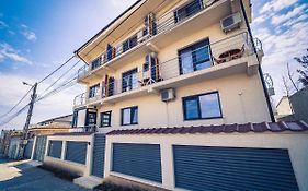 Casa in Culori Vama Veche